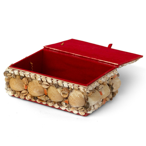 Rare vintage seashell encrusted trinket box with red felt lining (c.1950)